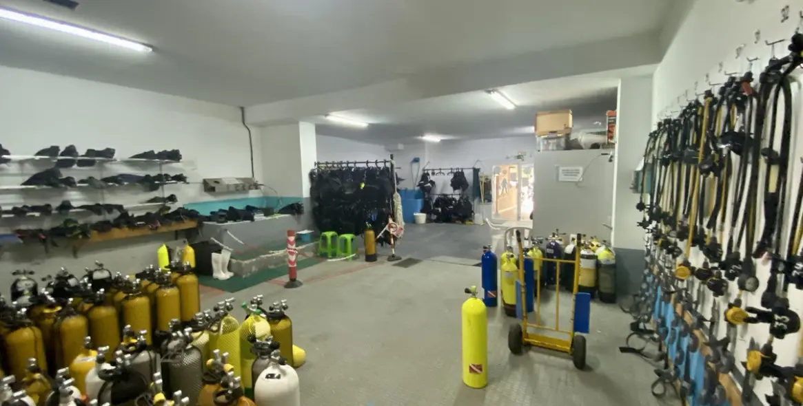 Продажа коммерческого помещения в Benalmadena 38