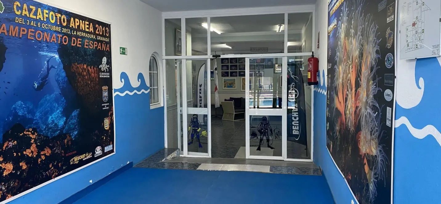 Venta de local comercial en Benalmadena 1