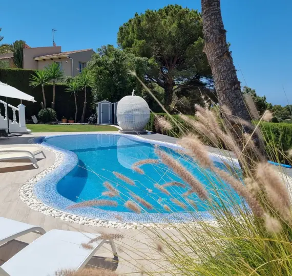 Oтдельно стоящая вилла R4307608