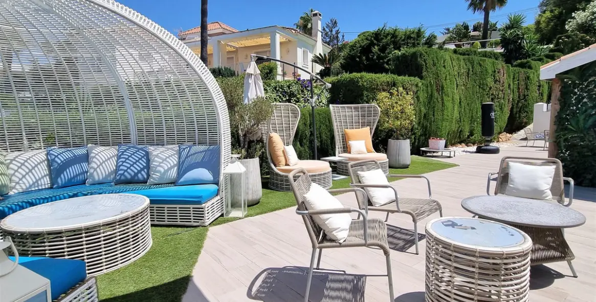 Продажа  отдельно стоящей виллы в Marbella East (район Elviria) 7