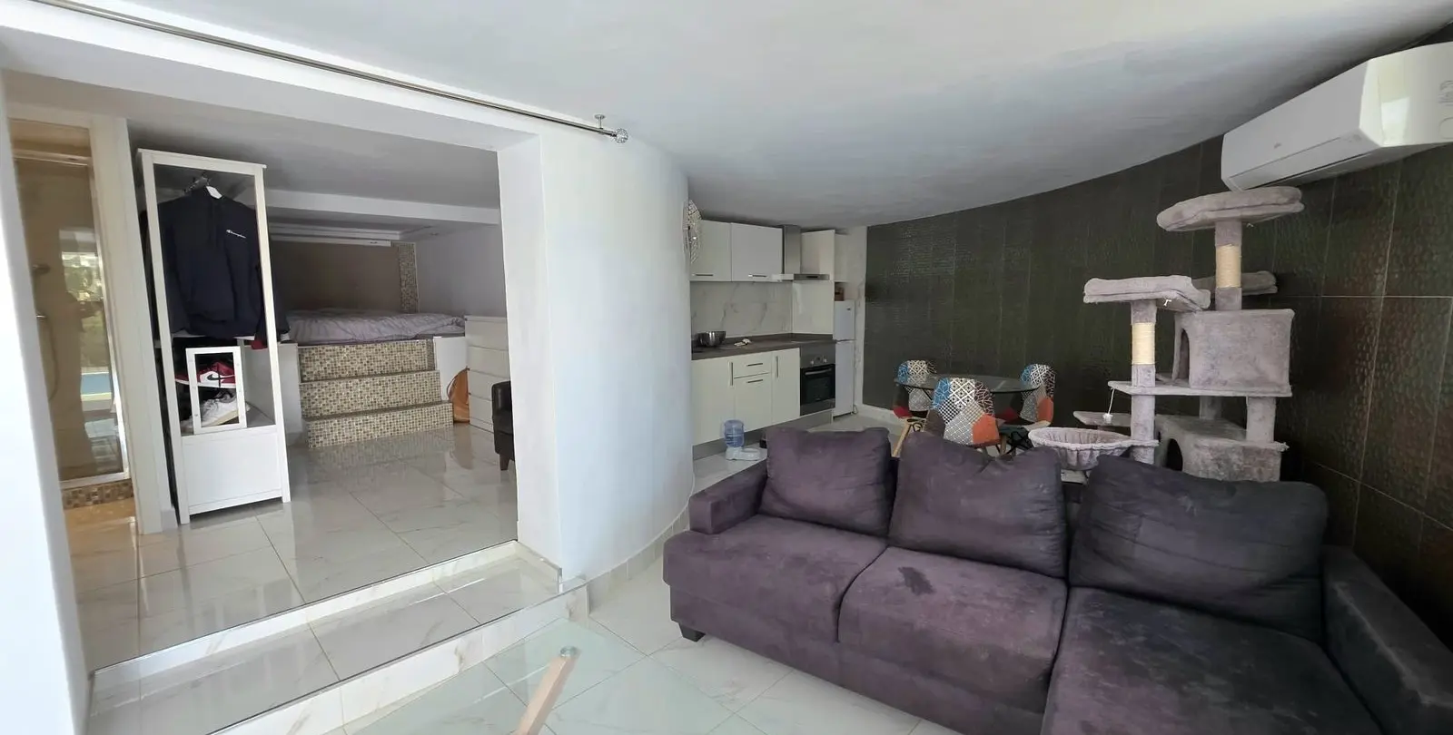 Продажа  отдельно стоящей виллы в Elviria 28