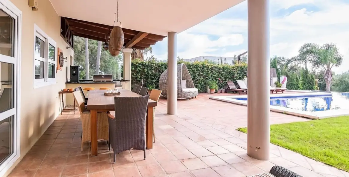 Продажа  отдельно стоящей виллы в Sotogrande 2