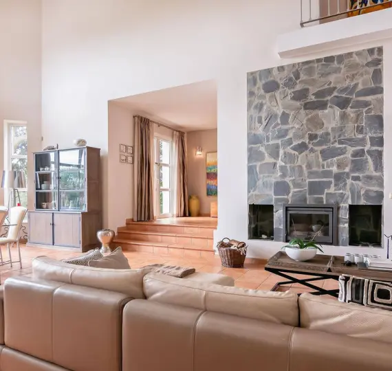 Продажа  отдельно стоящей виллы в Sotogrande