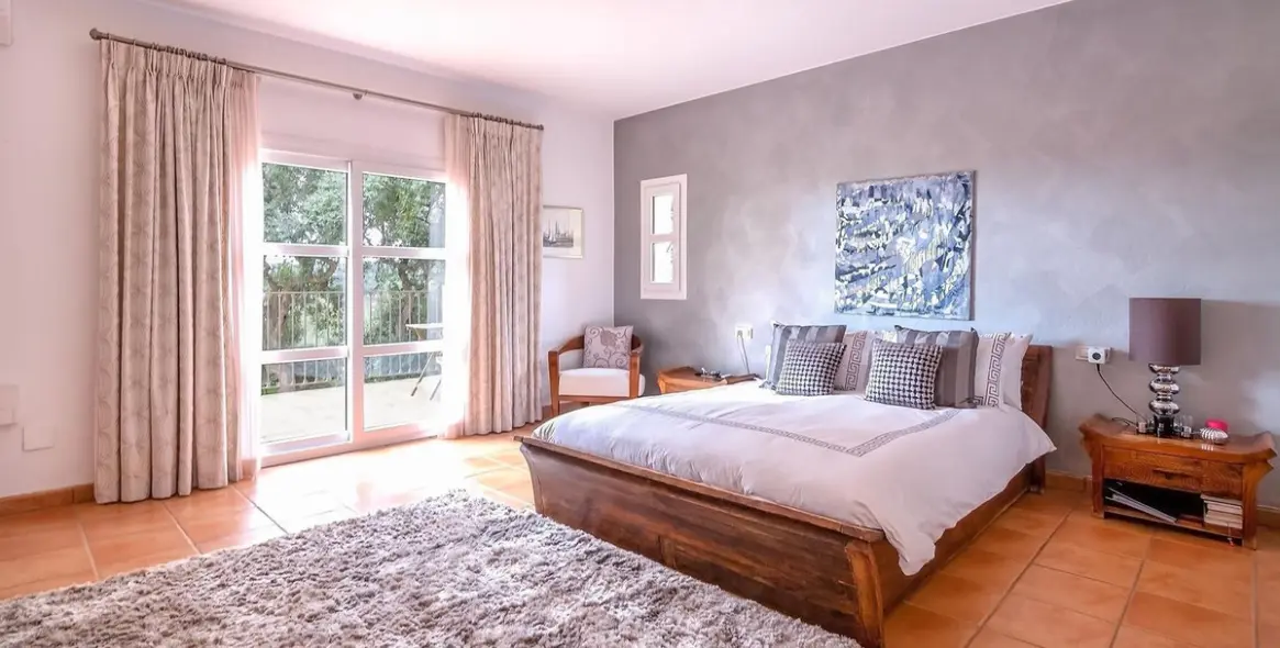 Продажа  отдельно стоящей виллы в Sotogrande 16