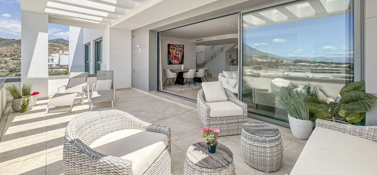 Продажа двухуровневого пентхауса в Marbella 3