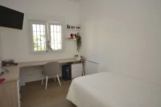 Image 18 thumb