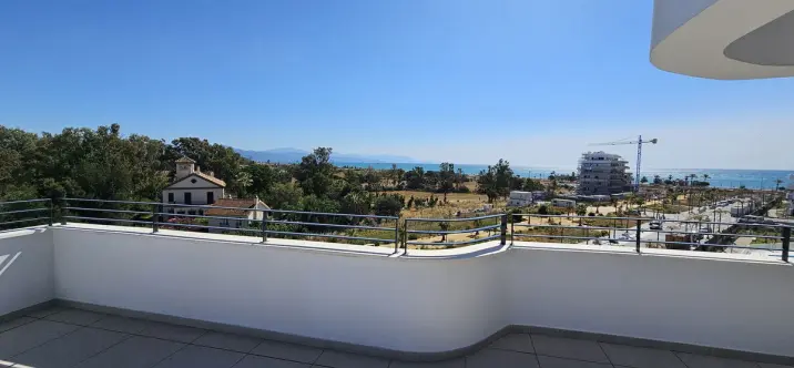 Sale of penthouse in Torremolinos 3