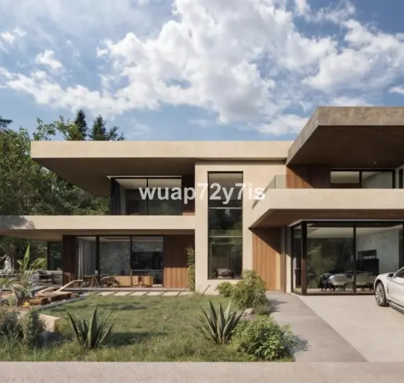 Sale of detached villa in Estepona