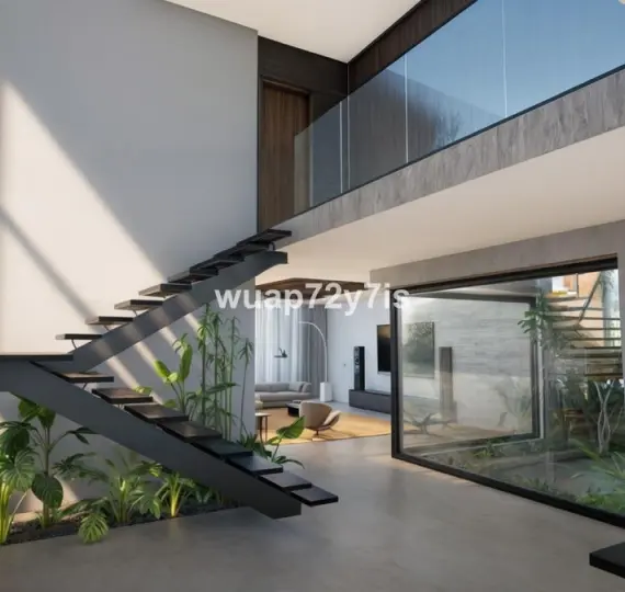 Sale of detached villa in Estepona