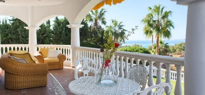 Продажа  отдельно стоящей виллы в Torrequebrada 2