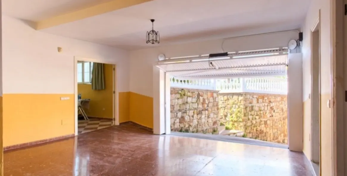 Продажа  отдельно стоящей виллы в Torrequebrada 29