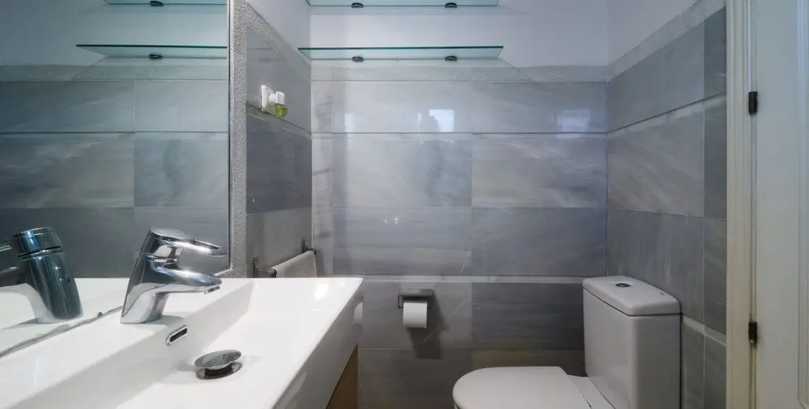 Sale of semi-detached house in The Golden Mile 24