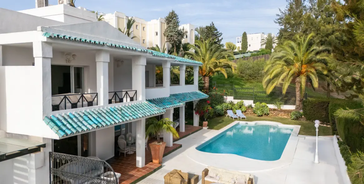 Продажа дома на две семьи в La Quinta 2