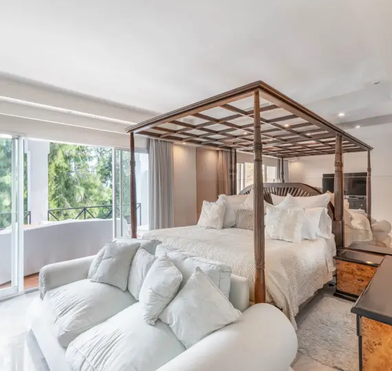 Продажа дома на две семьи в La Quinta