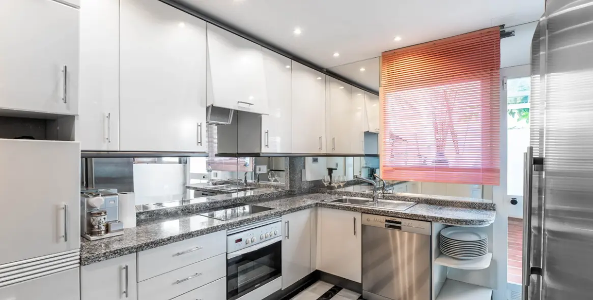 Продажа дома на две семьи в La Quinta 13