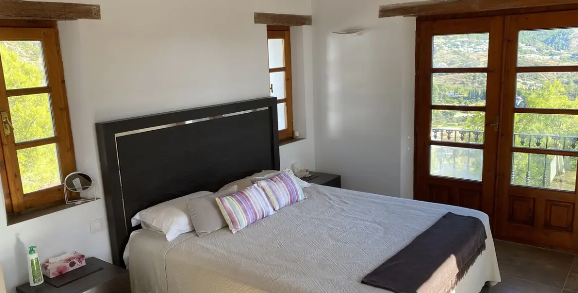 Продажа  отдельно стоящей виллы в Mijas 19