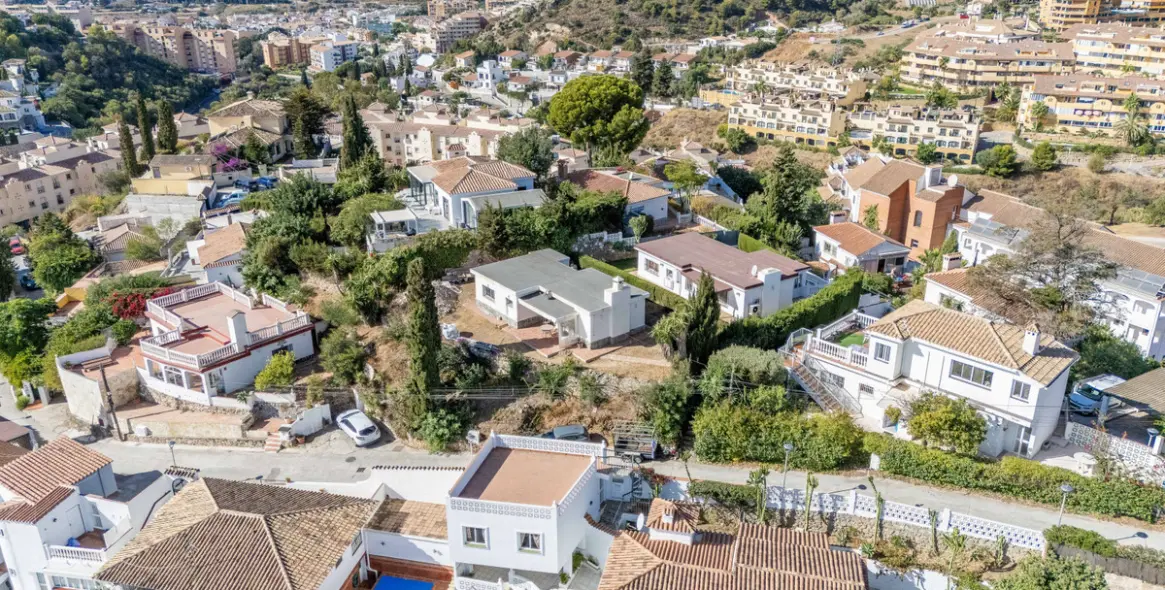 Sale of detached villa in Fuengirola 10