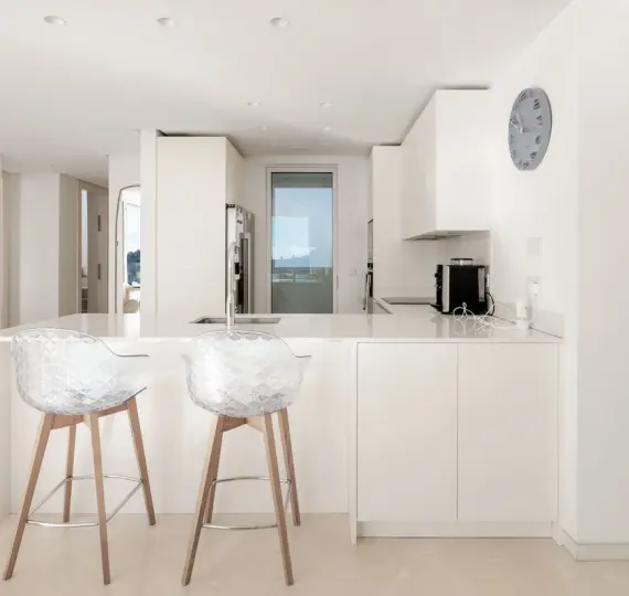 Sale of penthouse in Ojén