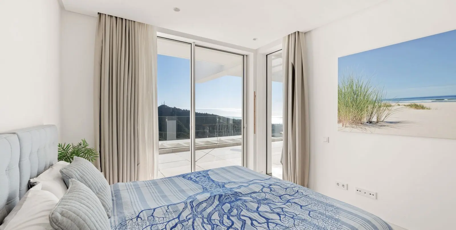Sale of penthouse in Ojén 17