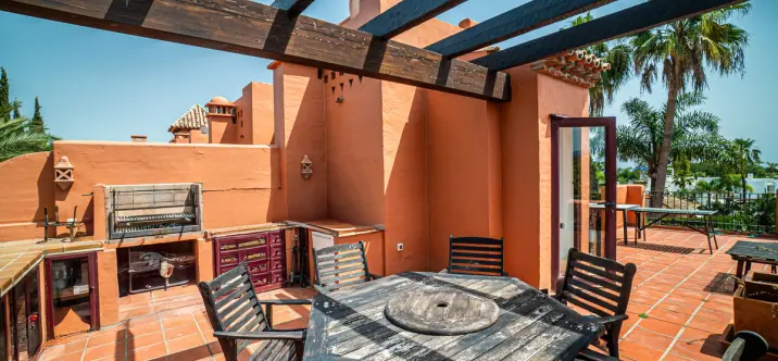 Townhouse R5181520 4