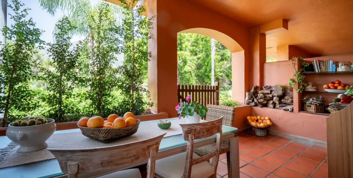 Sale of townhouse in Marbella (district Marbella) 9