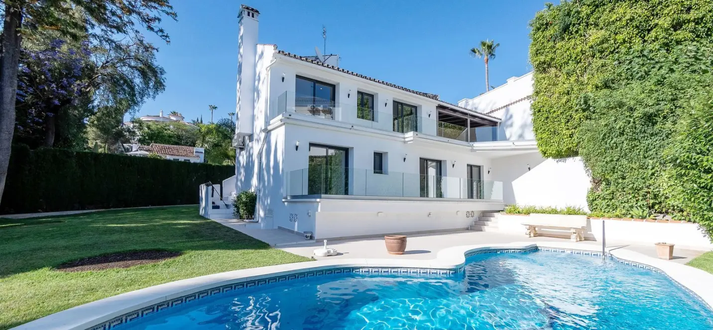 Продажа  отдельно стоящей виллы в Marbella 1