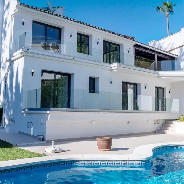 Продажа  отдельно стоящей виллы в Marbella