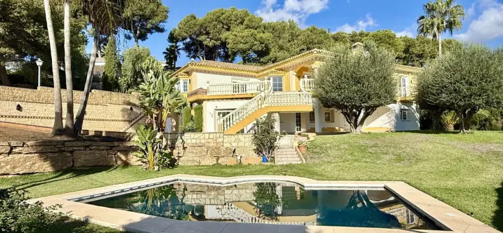 Oтдельно стоящая вилла R5145895 1