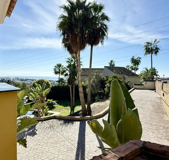 Oтдельно стоящая вилла R5145895