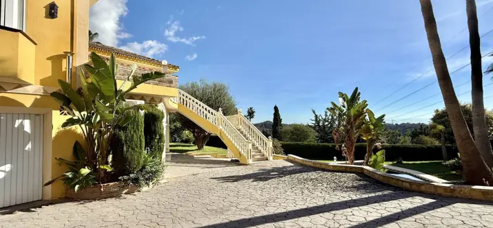 Oтдельно стоящая вилла R5145895 3