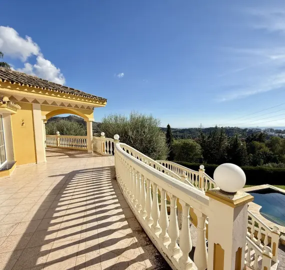 Oтдельно стоящая вилла R5145895