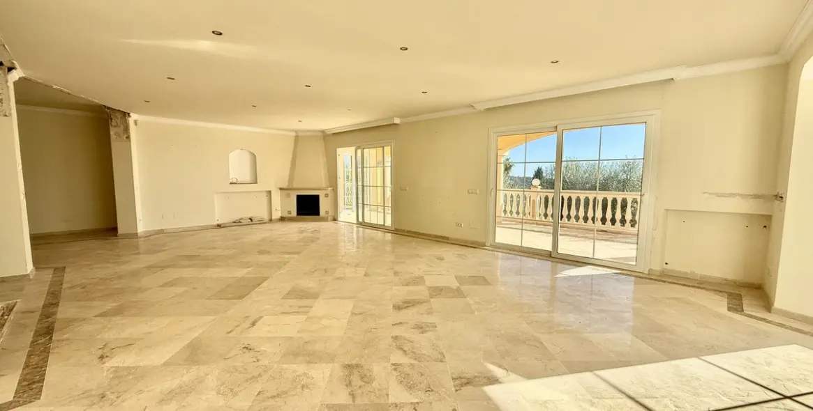 Продажа  отдельно стоящей виллы в Hacienda Las Chapas 12