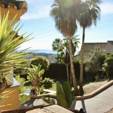 Sale of detached villa in Hacienda Las Chapas