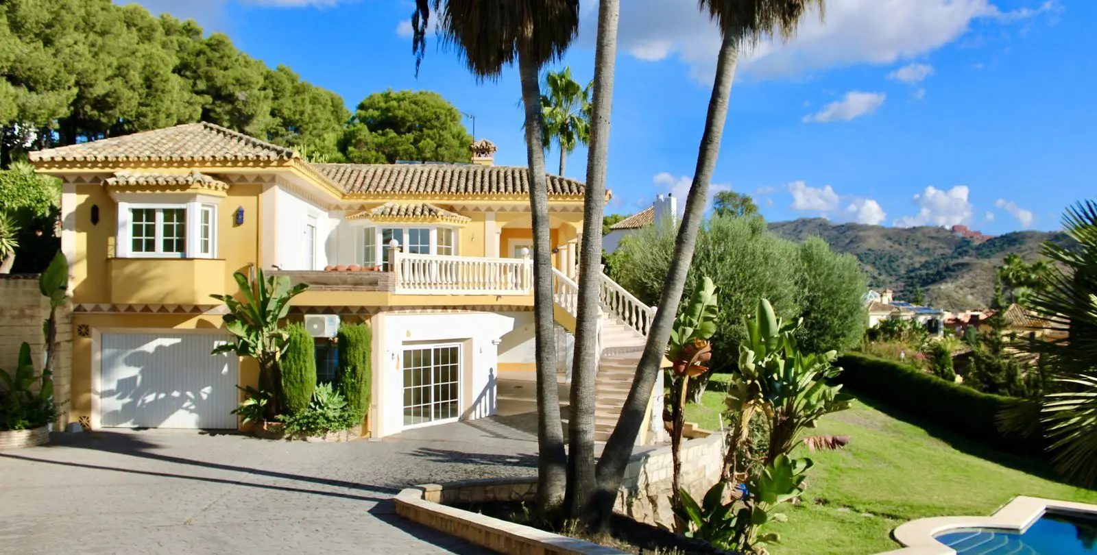 Venta de villa independiente en Hacienda Las Chapas 4