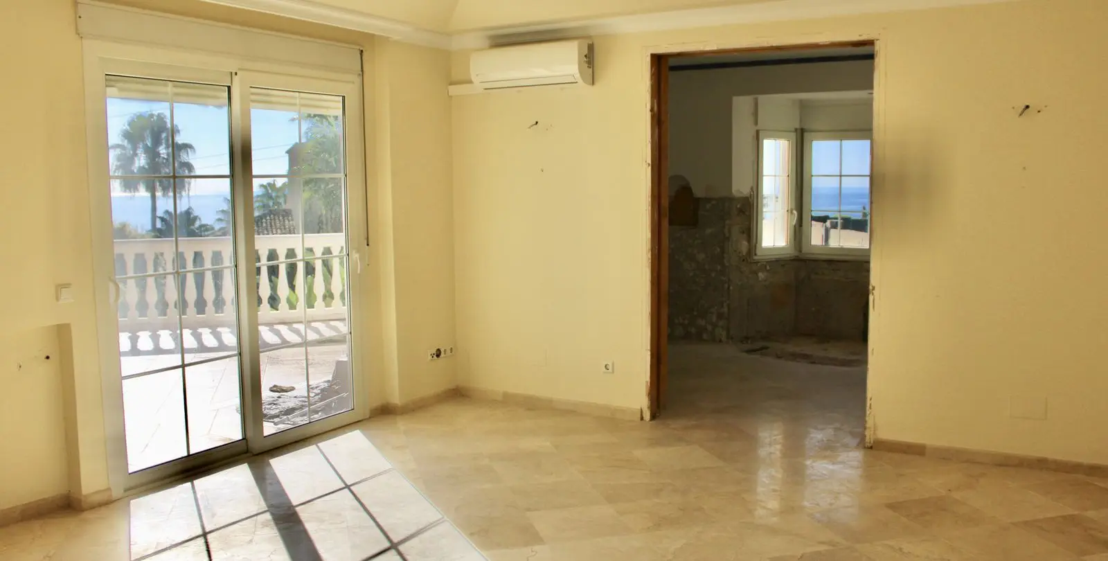 Venta de villa independiente en Hacienda Las Chapas 22