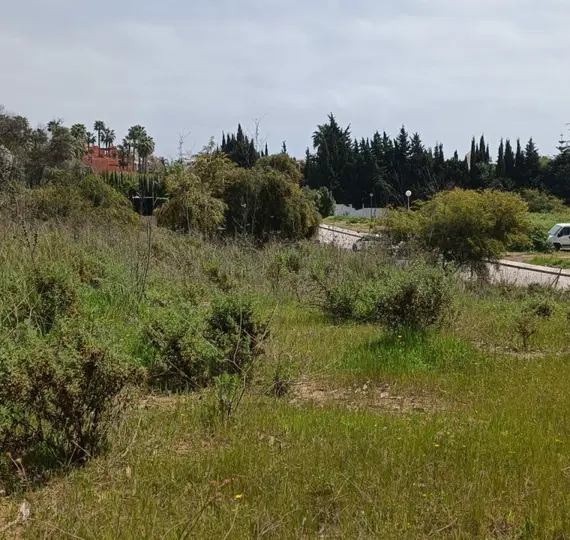 Venta de parcela residencial en The Golden Mile