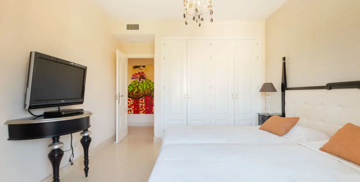 Sale of penthouse duplex in Benahavís 21