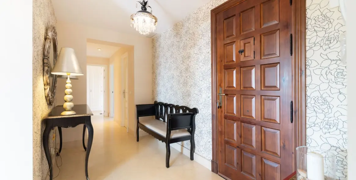 Sale of penthouse duplex in Benahavís 25