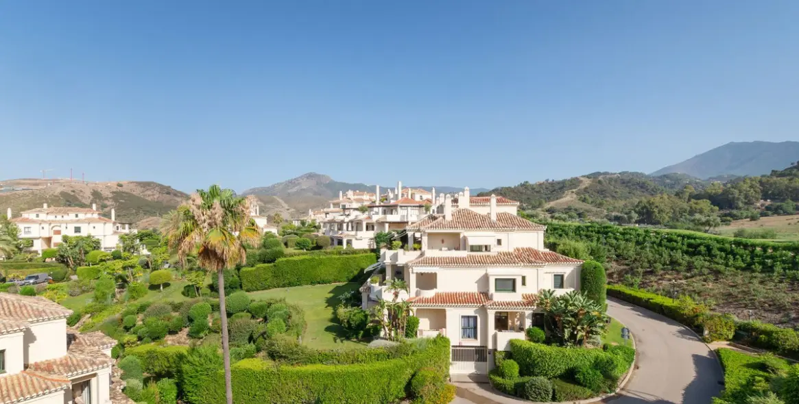 Sale of penthouse duplex in Benahavís 42