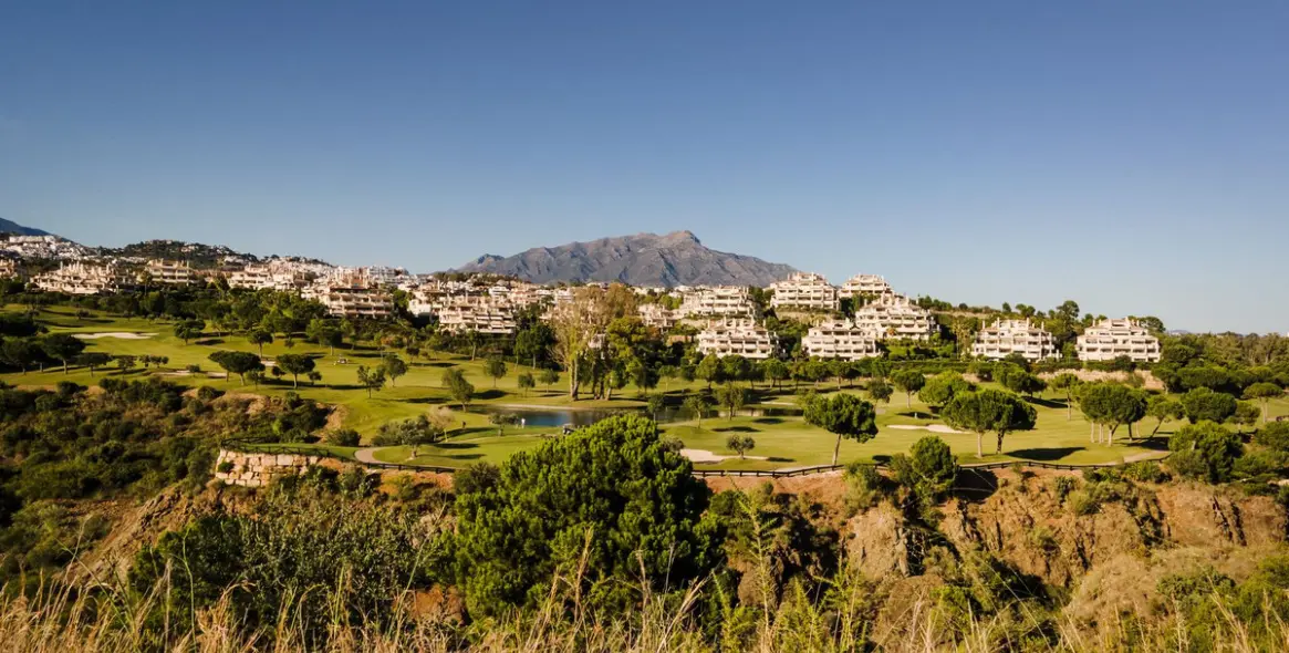 Sale of penthouse duplex in Benahavís 45