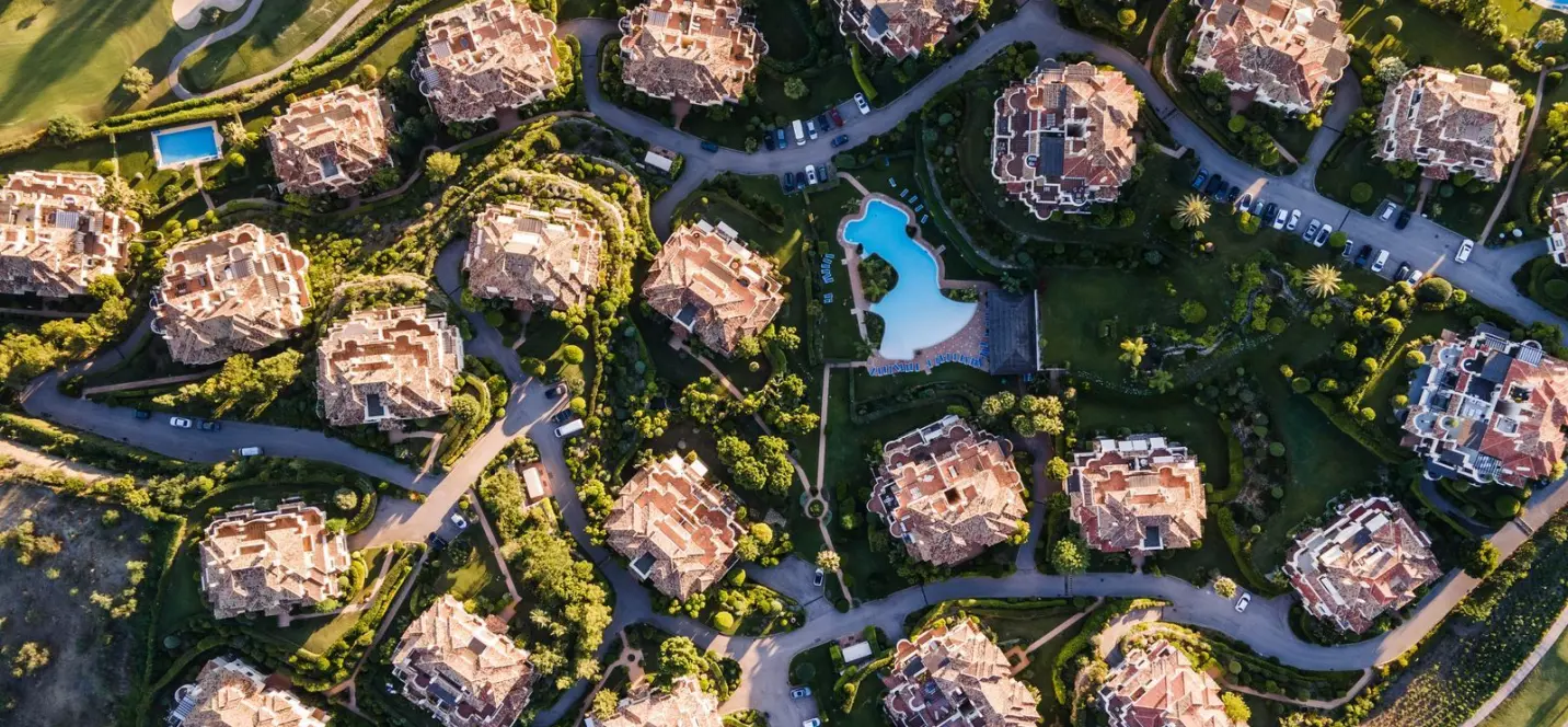 Venta de ático dúplex en Benahavís 2
