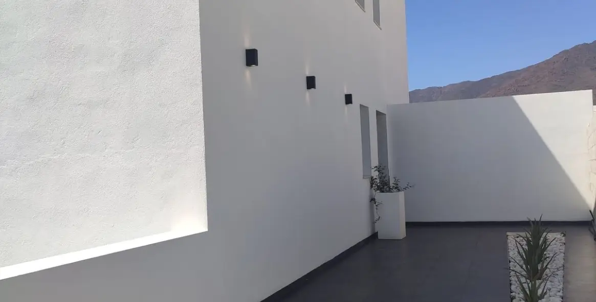 Sale of detached villa in Estepona 36