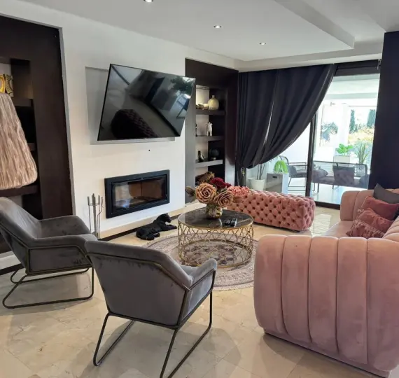 Продажа  отдельно стоящей виллы в Marbella