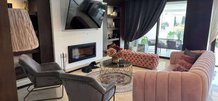 Продажа  отдельно стоящей виллы в Marbella 3