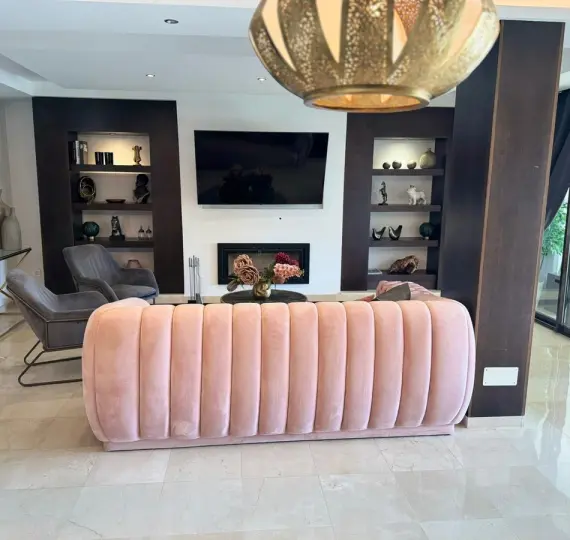 Продажа  отдельно стоящей виллы в Marbella