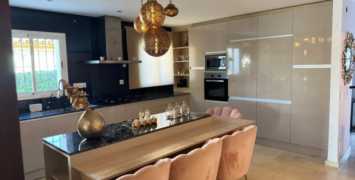 Sale of semi-detached house in Marbella 13