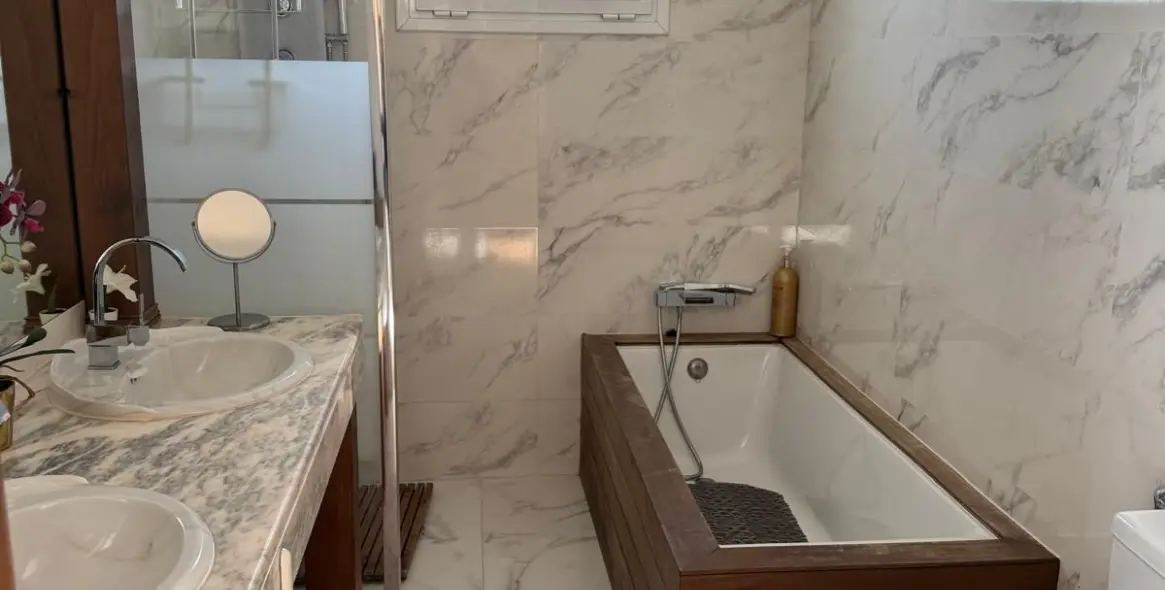 Sale of semi-detached house in Marbella 20