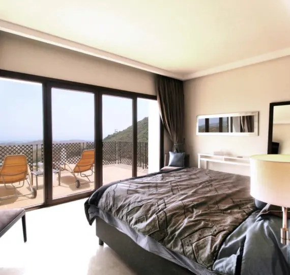 Oтдельно стоящая вилла R3250426