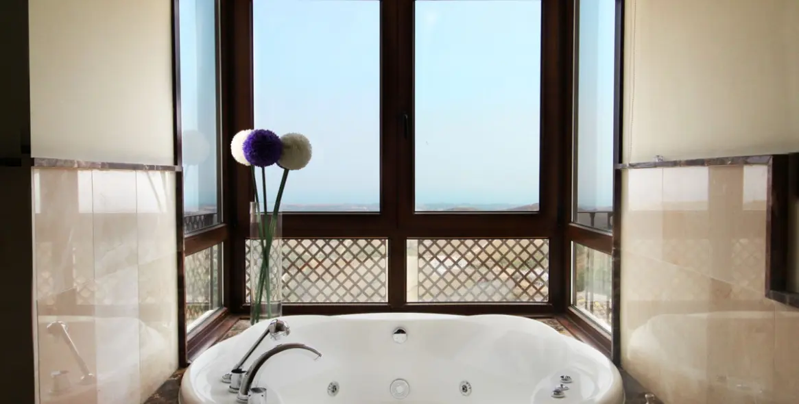 Продажа  отдельно стоящей виллы в Benahavís (район Benahavís) 12