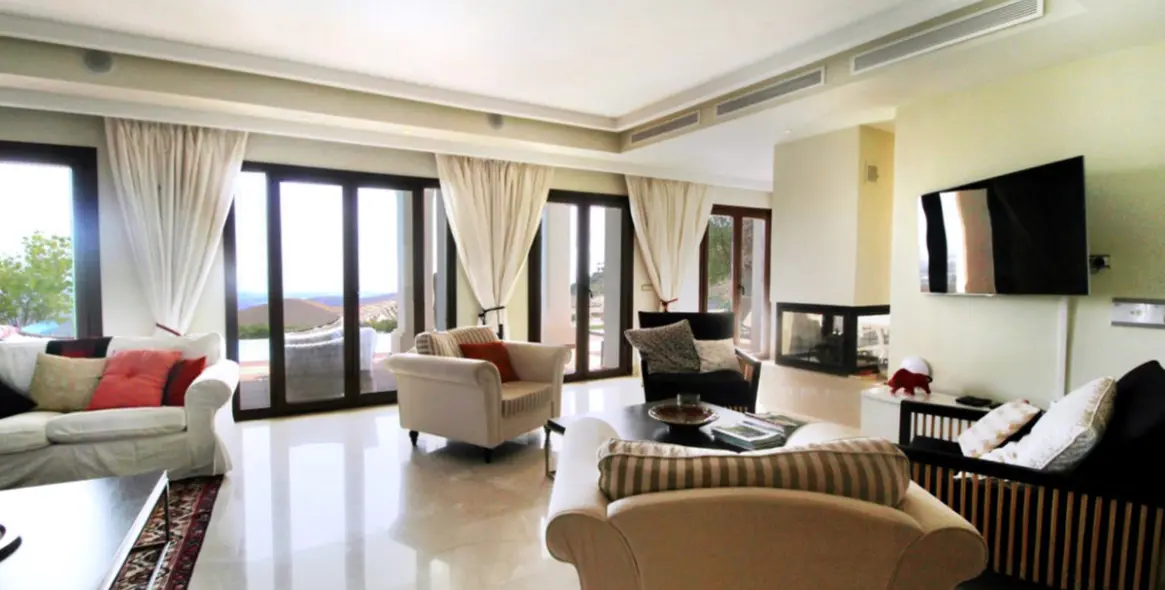 Venta de villa independiente en Benahavís 3